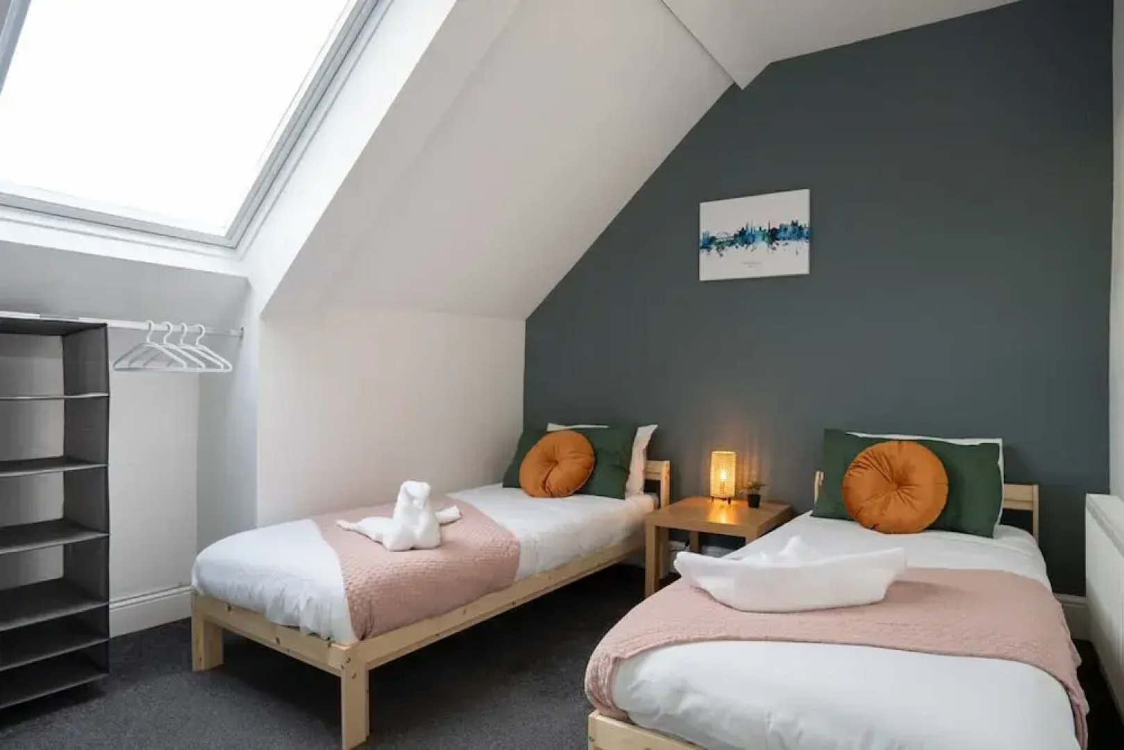 4bedrooms-3bath-9beds-wallsend