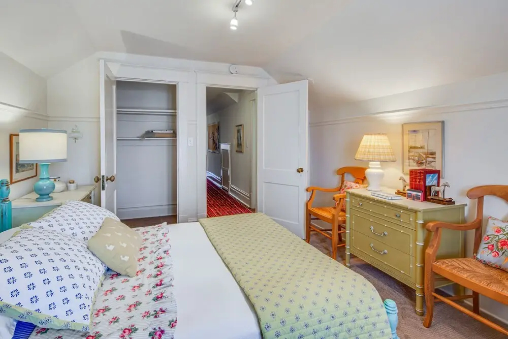 Charming & Spacious Olean Home w/ 2 Fireplaces
