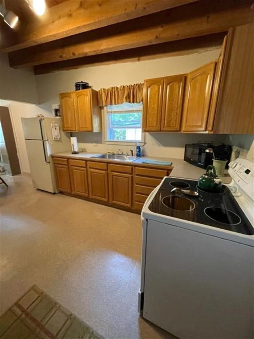 Bass Cove 1 Limit 6 3 Bedroom Home by RedAwning