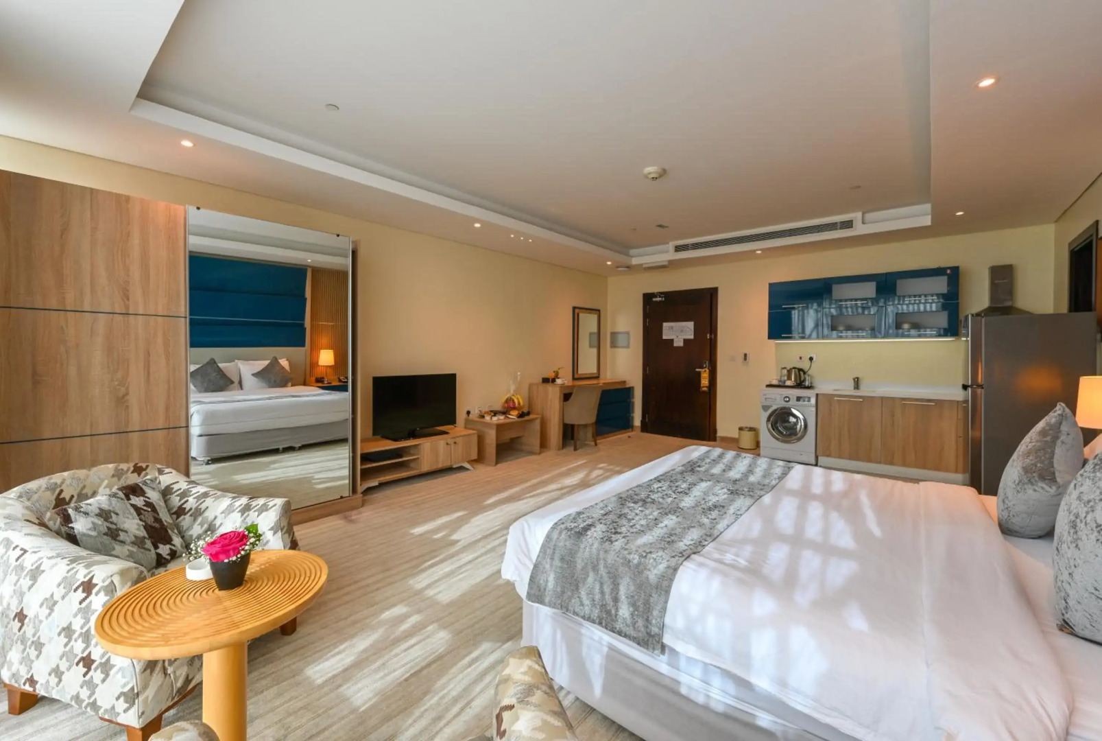 Almansour Suites Hotel Doha