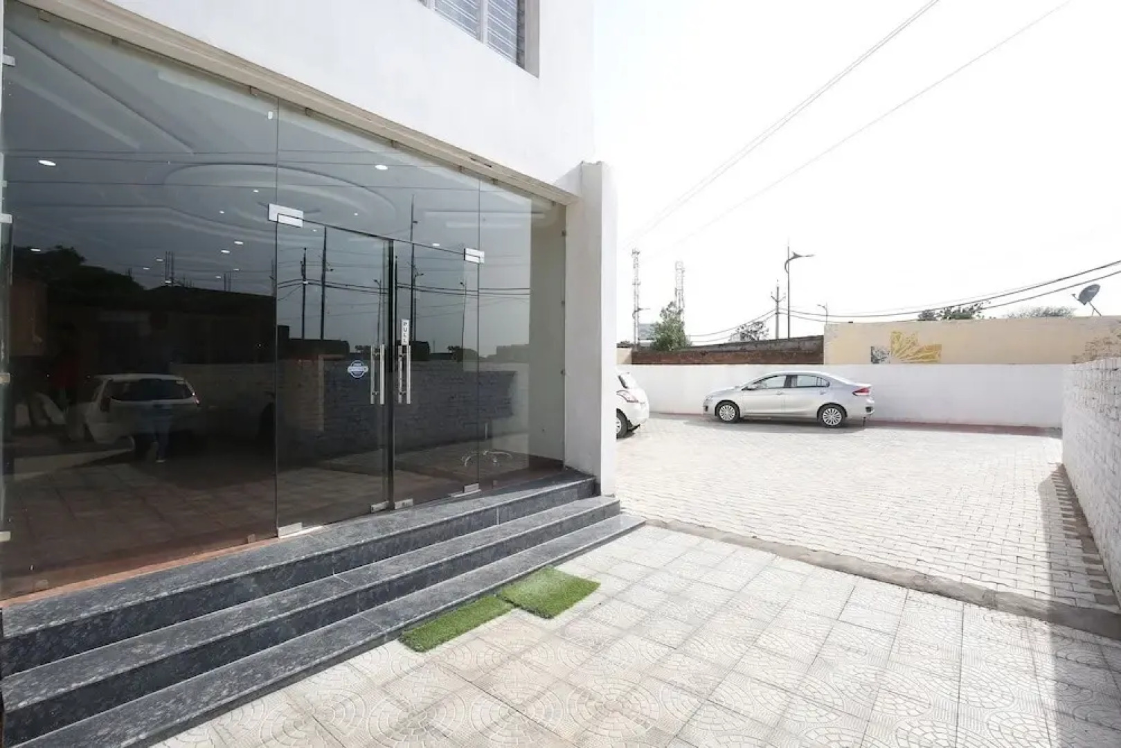 Mehra Dhaba by OYO Rooms