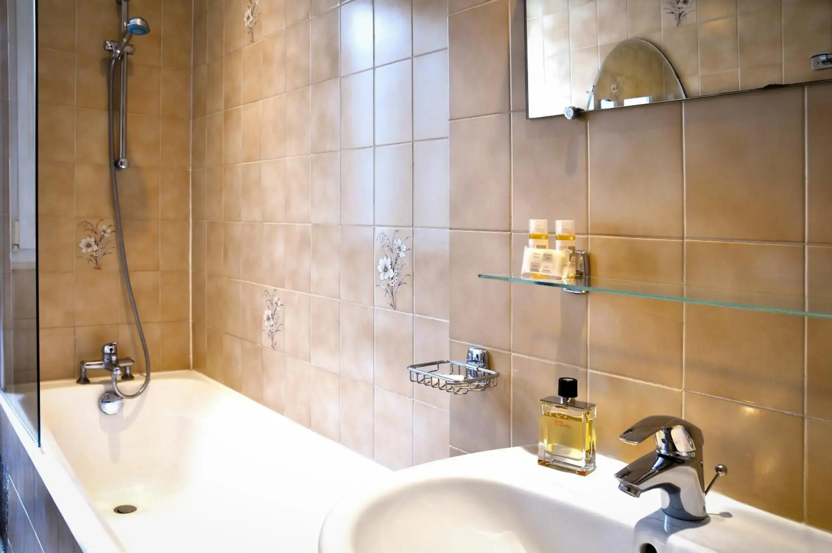 Hôtel Eden Montmartre