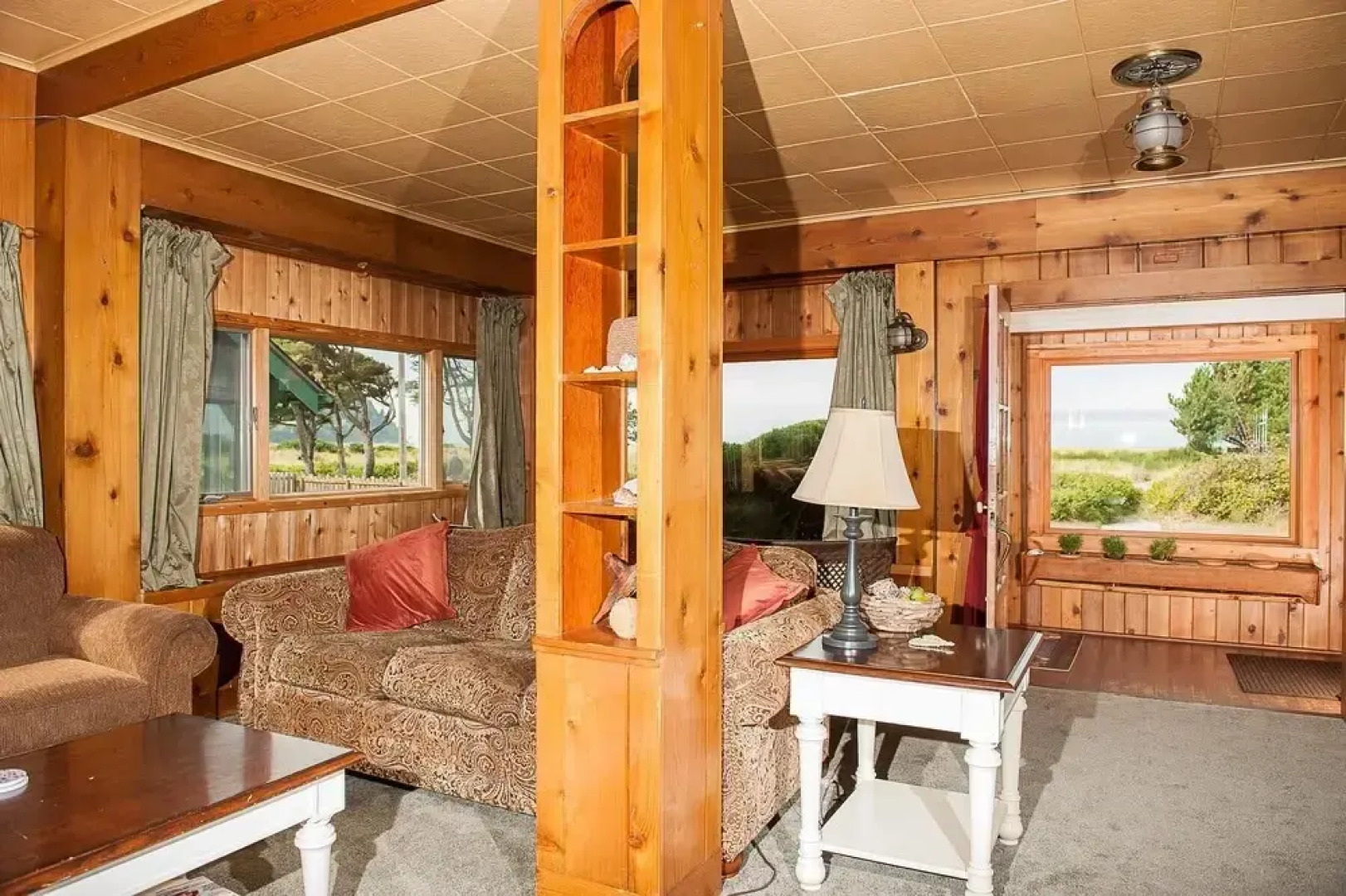 The Tides 4 Br home by RedAwning