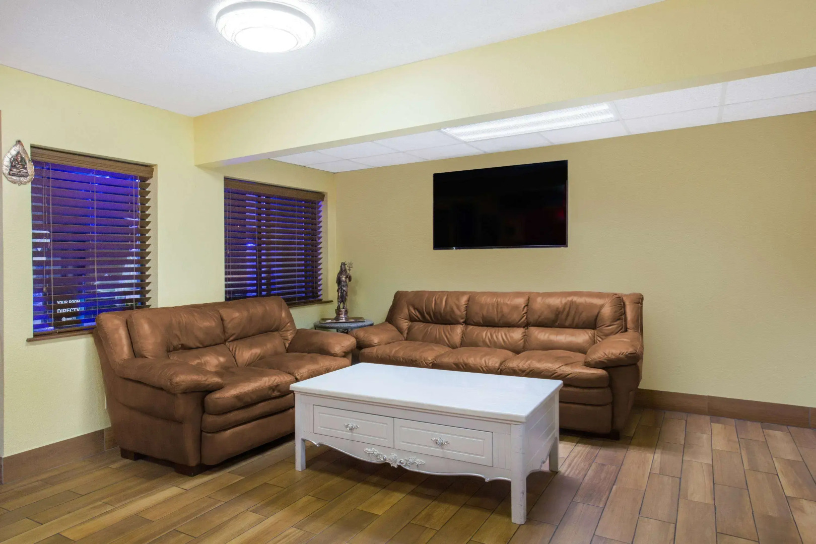 Super 8 by Wyndham Baker City