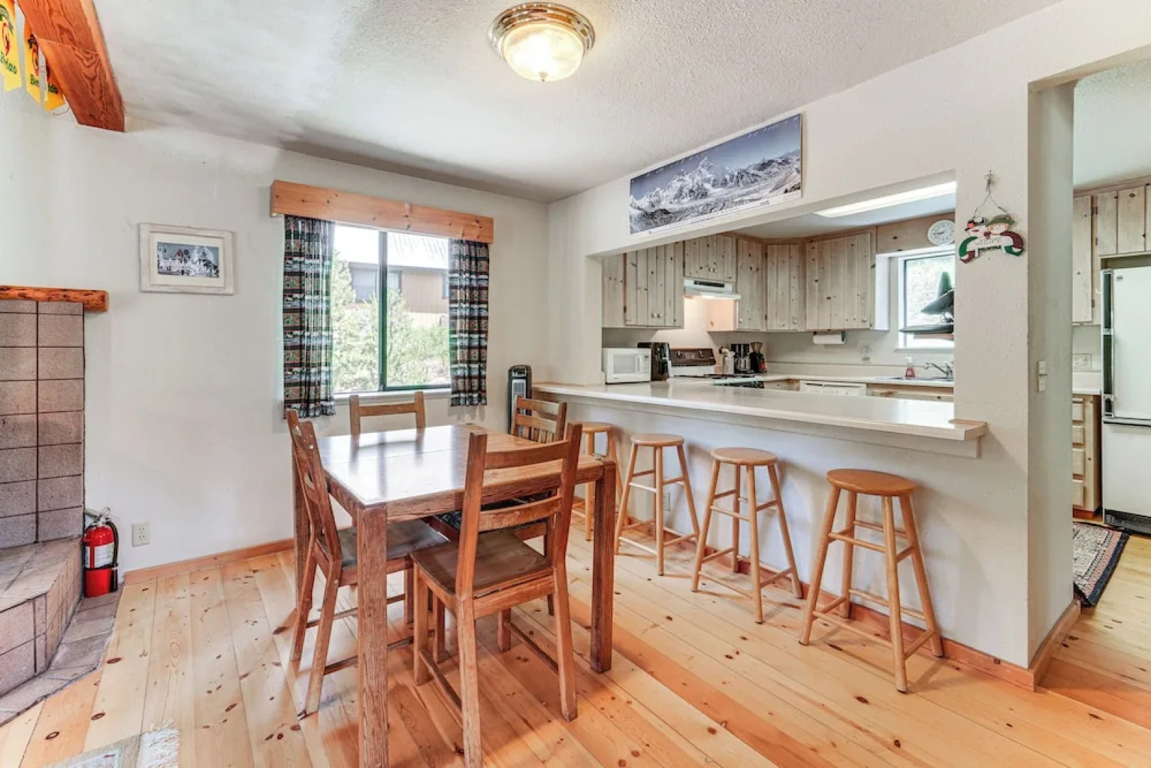 6 Mi to Downieville Downhill: Cabin w/ Mtn Views