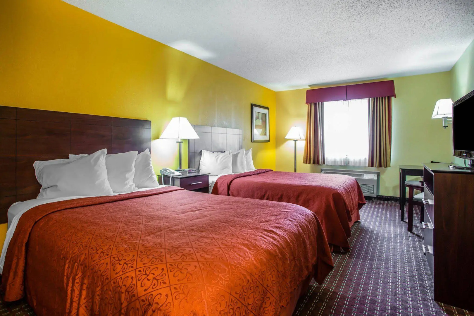 AmericInn by Wyndham Mosinee Central Wisconsin Airport