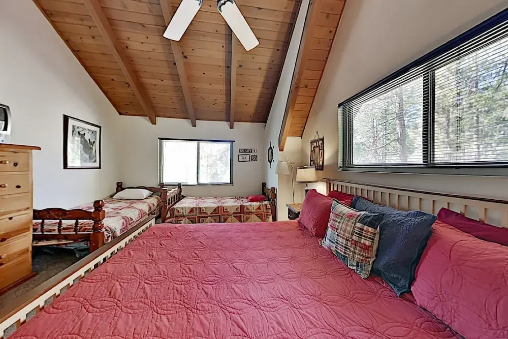 Serene : Forest Views & Wraparound Deck! 3 Bedroom Home