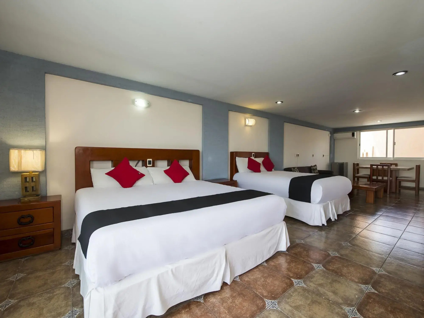 Hotel Suites de Reyes