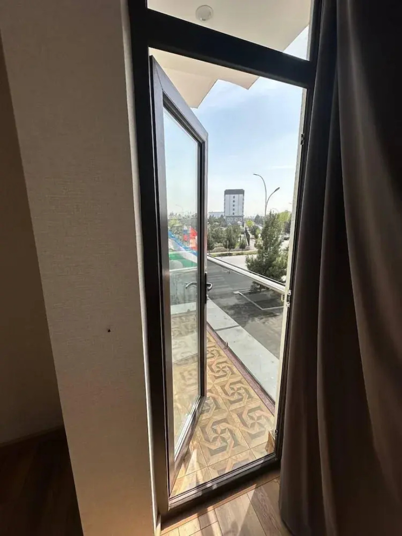 Отель Saroy Gardens