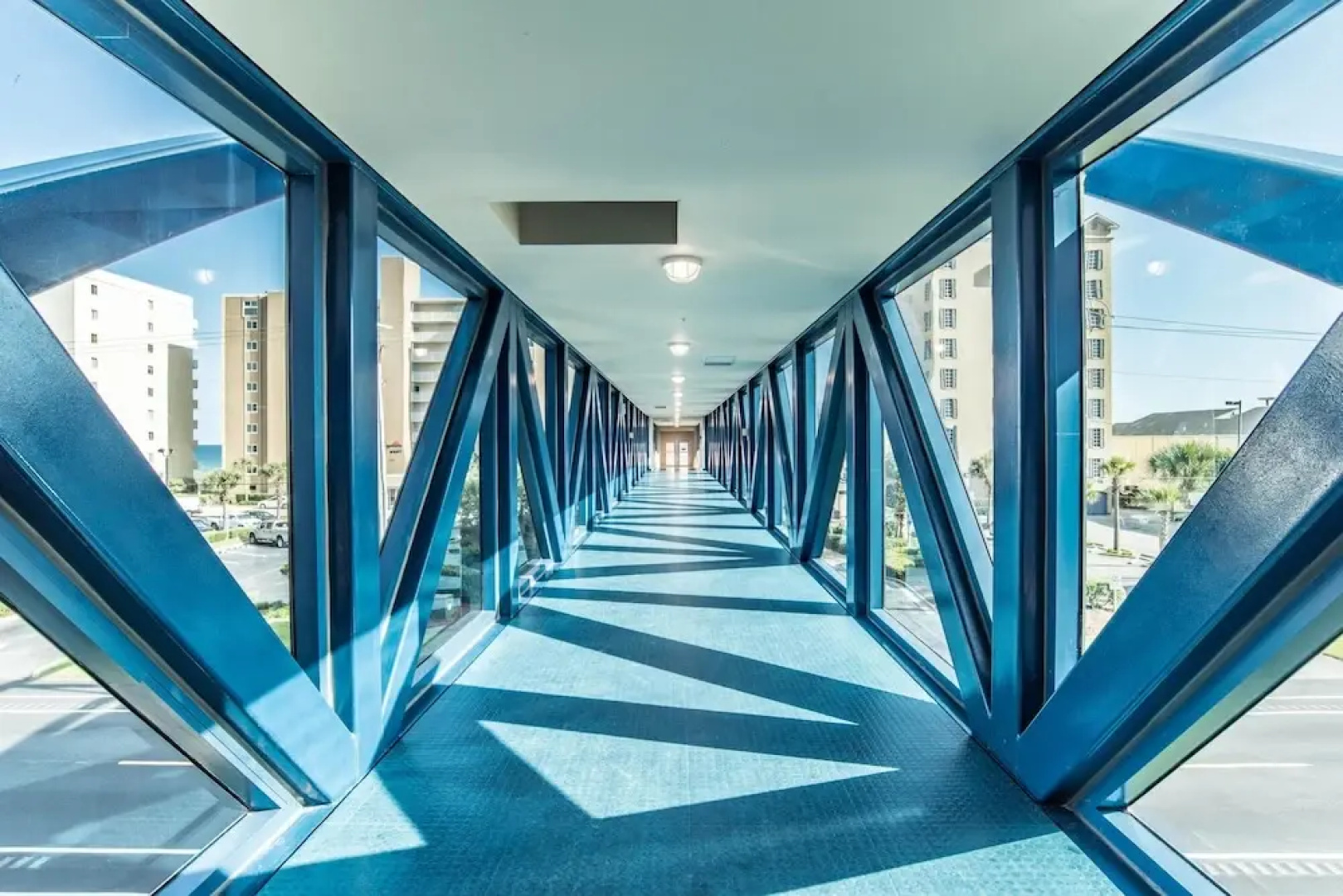 Crystal Tower 902