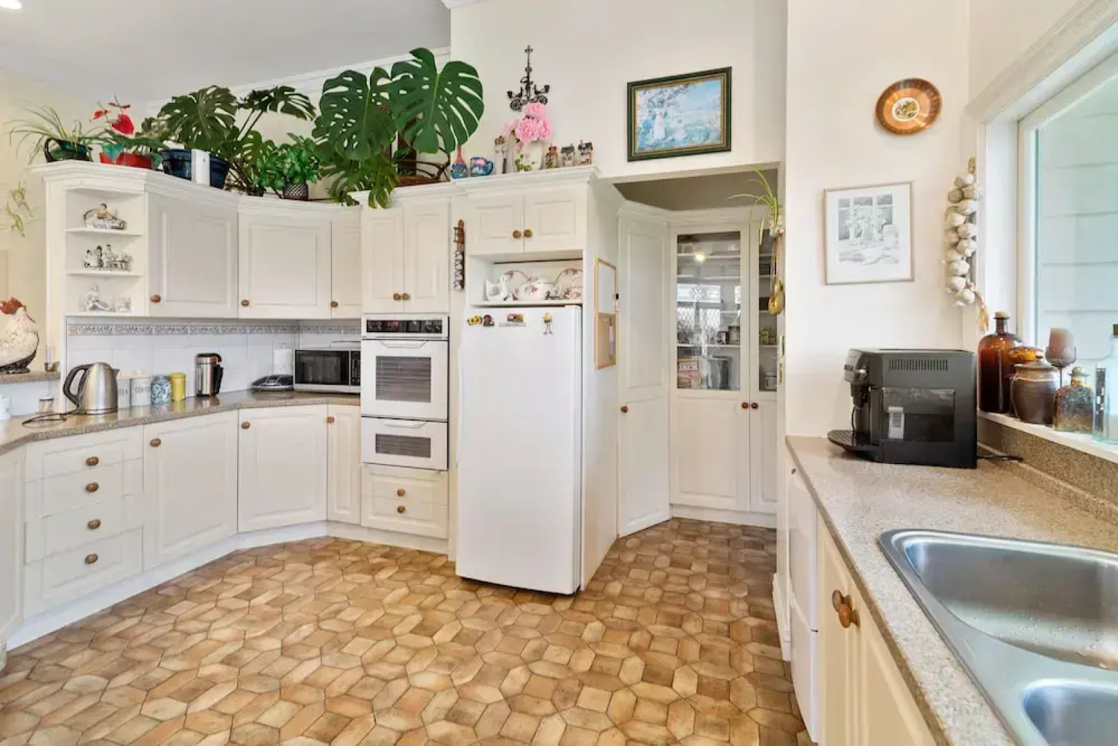 Country Villa Estate