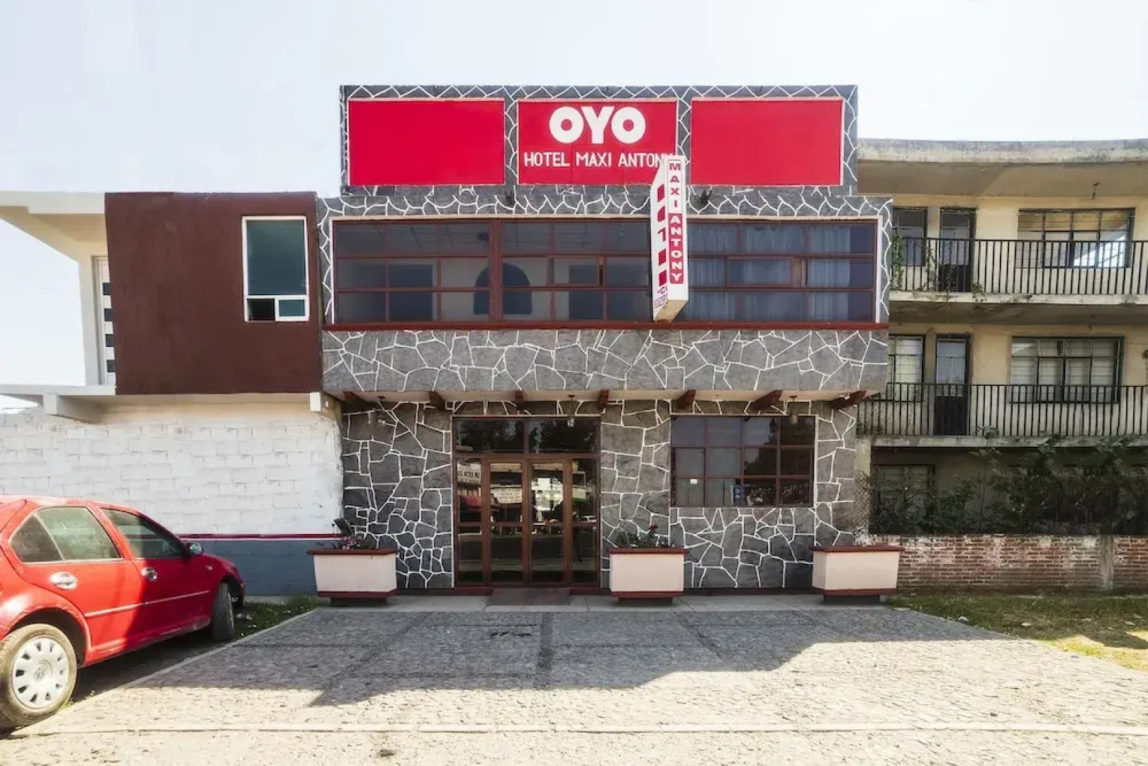 OYO Hotel Maxi Antony