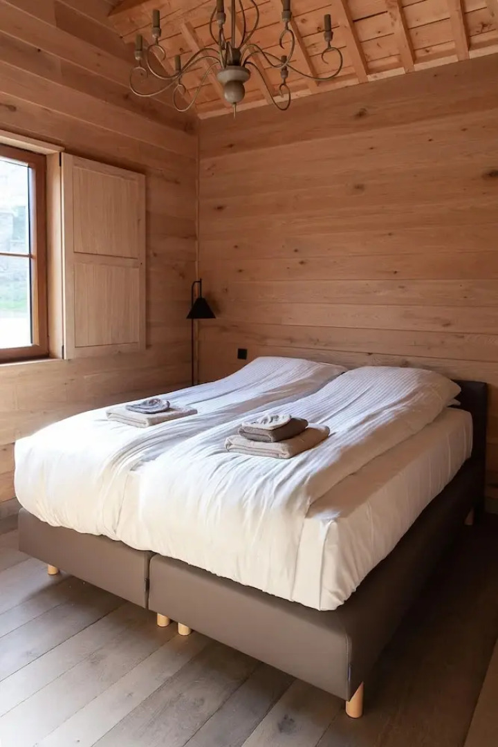 Woodland Cabin in Vencimont