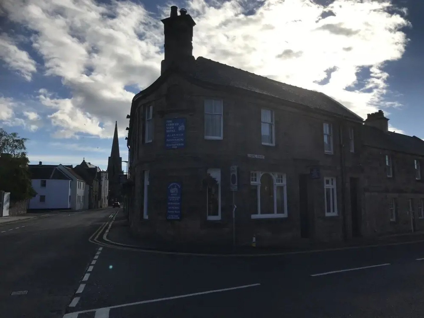 The Cobbled Yard Hotel