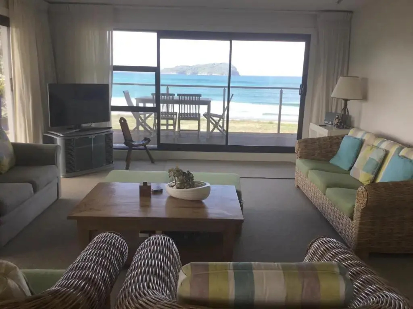Beachfront Heights - Pauanui Holiday Apartment