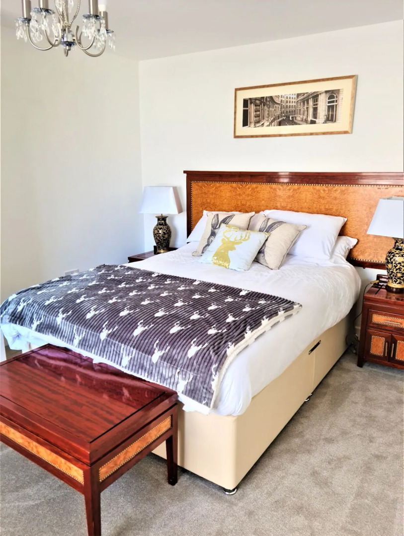 The White Stag Lodge