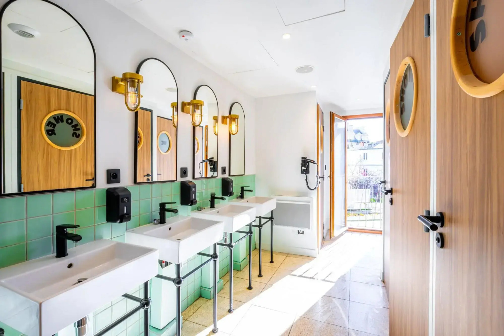 The People - Paris Nation - Hostel