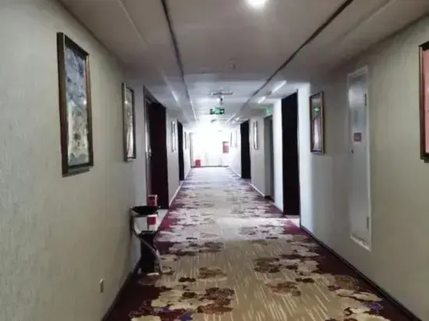 Shigatse Tangka Hotel