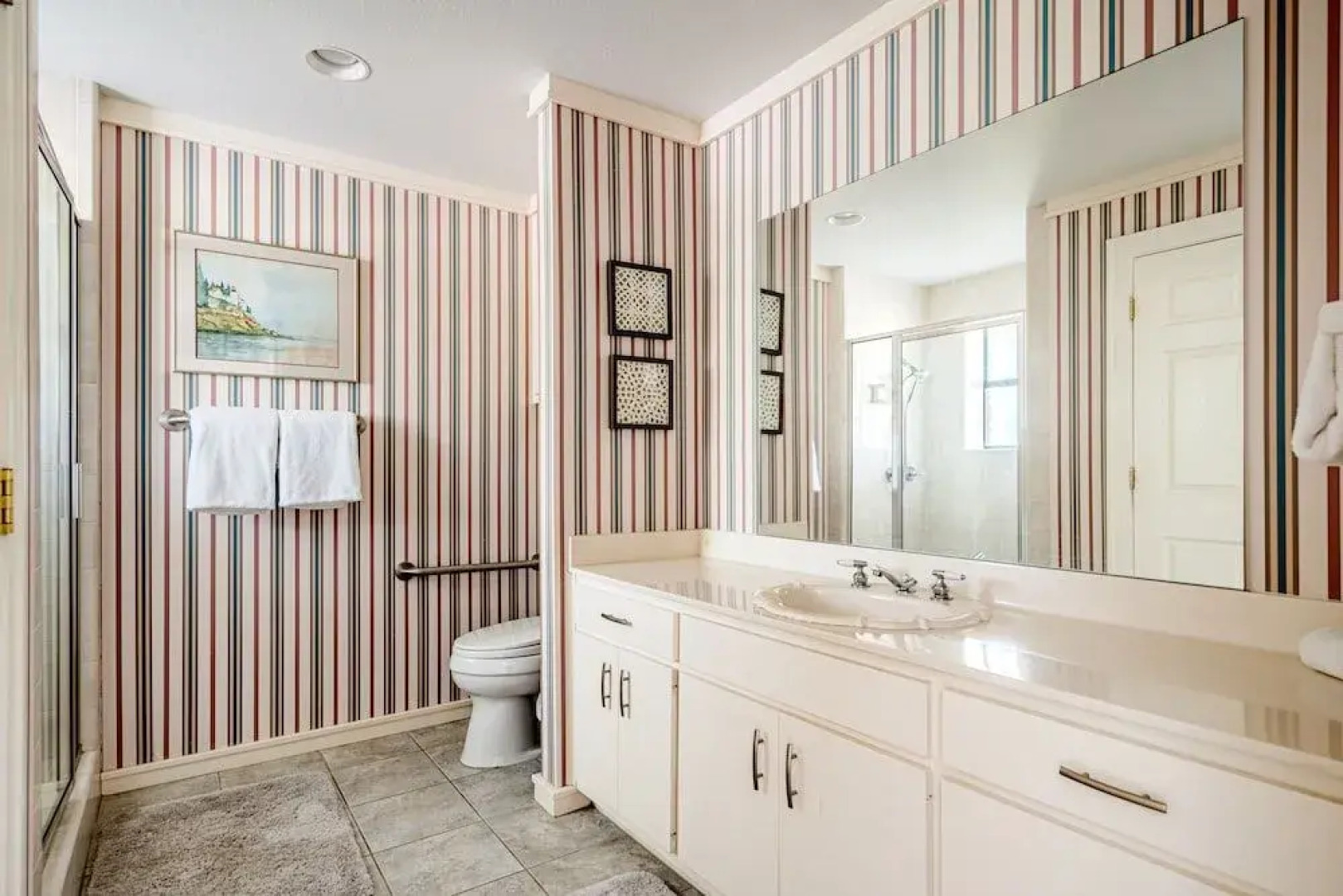 Island Paradise A Waterfront Oasis With Pool