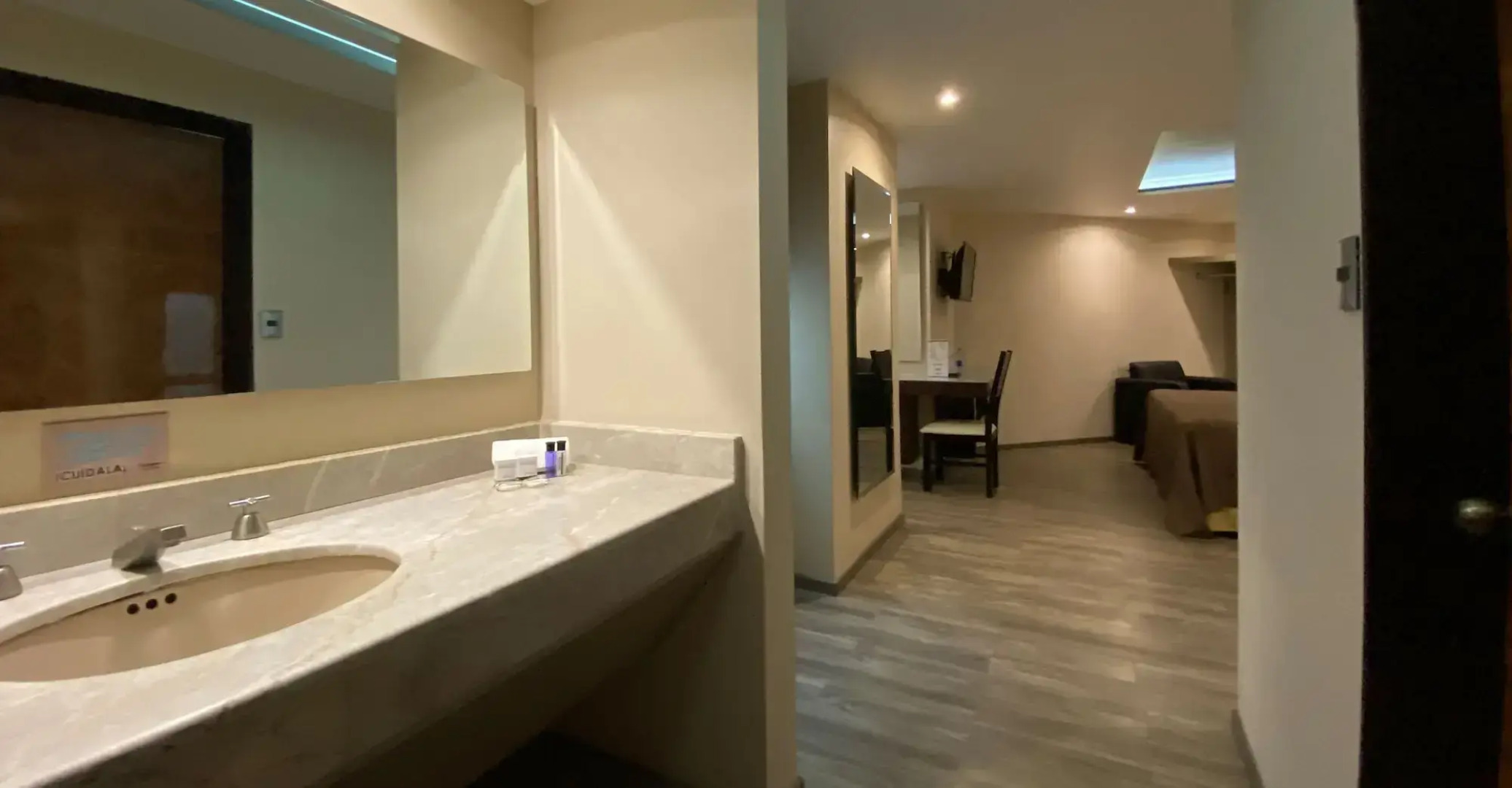 Hotel Escala Central del Norte