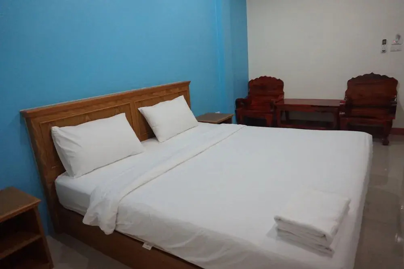 QBiz Hotel Kalasin