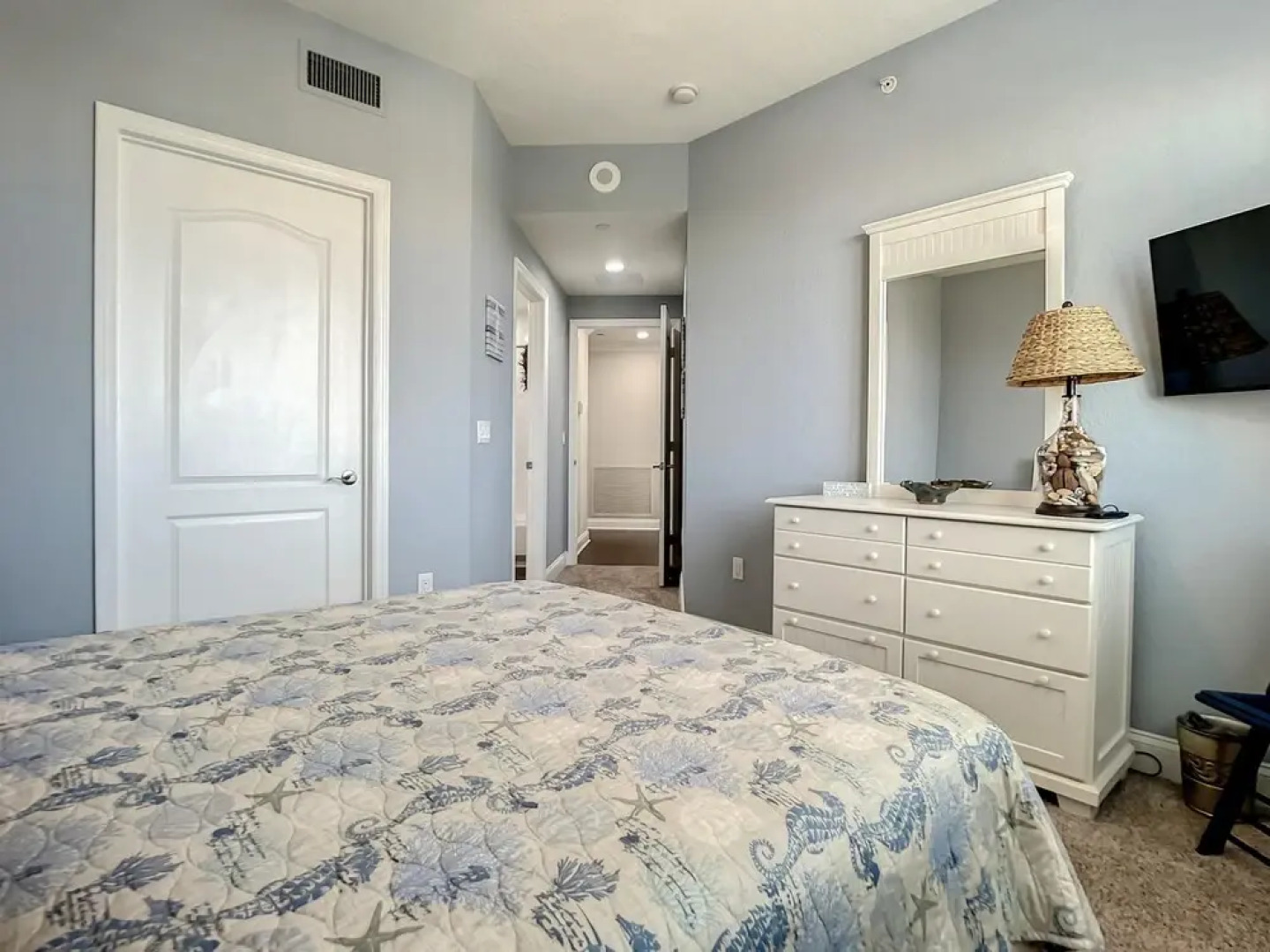 Luxury Minorca Corner Unit Ocean River Views 2 Balconies Paros 606