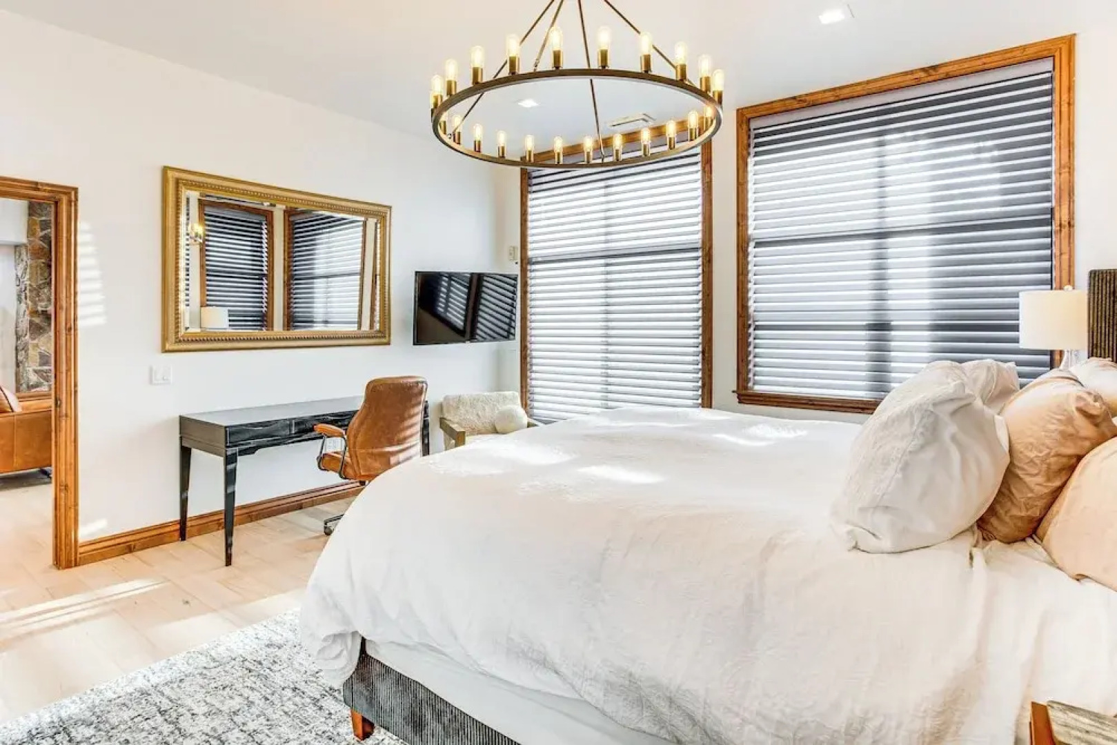 Mountain-view Condo in the Heart of Edwards!