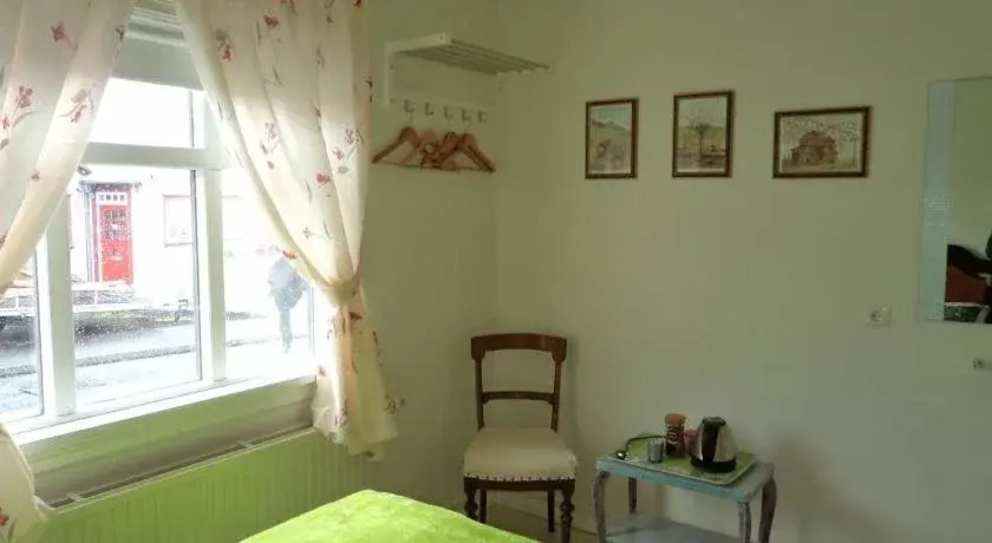 Eddas Farmhouse in Town