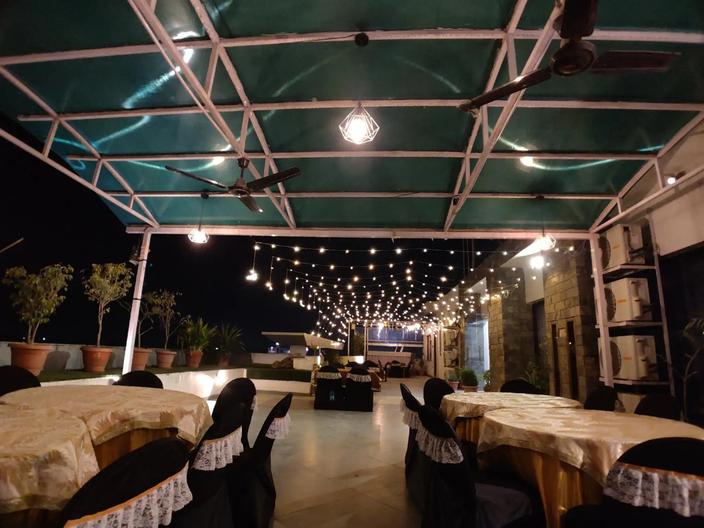 Hotel Landmark Residency