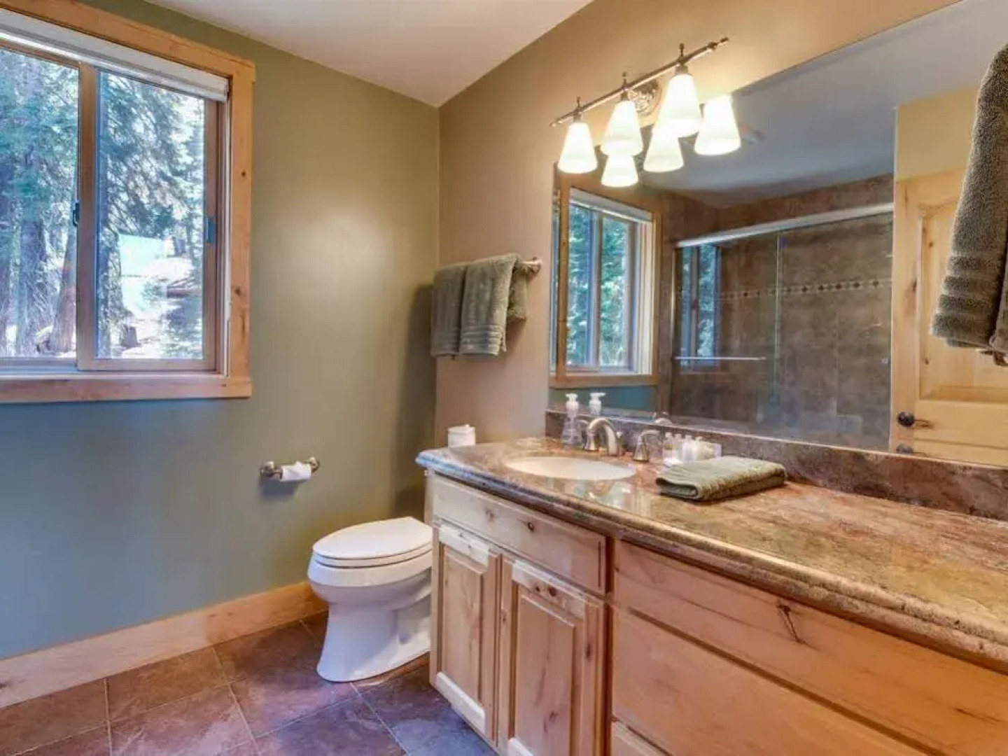 Skislope Sanctuary Close to Outdoor Activities