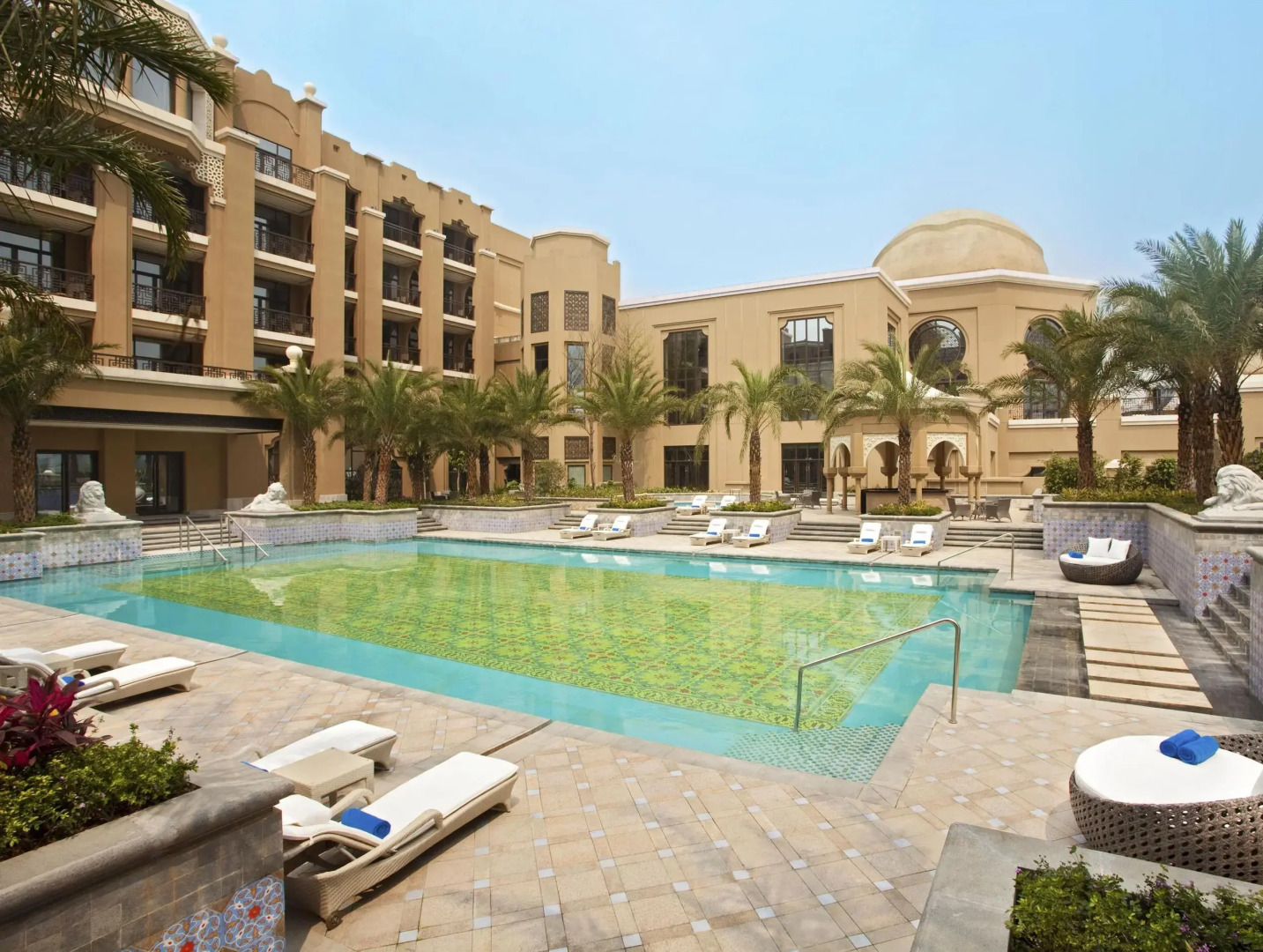 Sheraton Qingyuan Lion Lake Resort