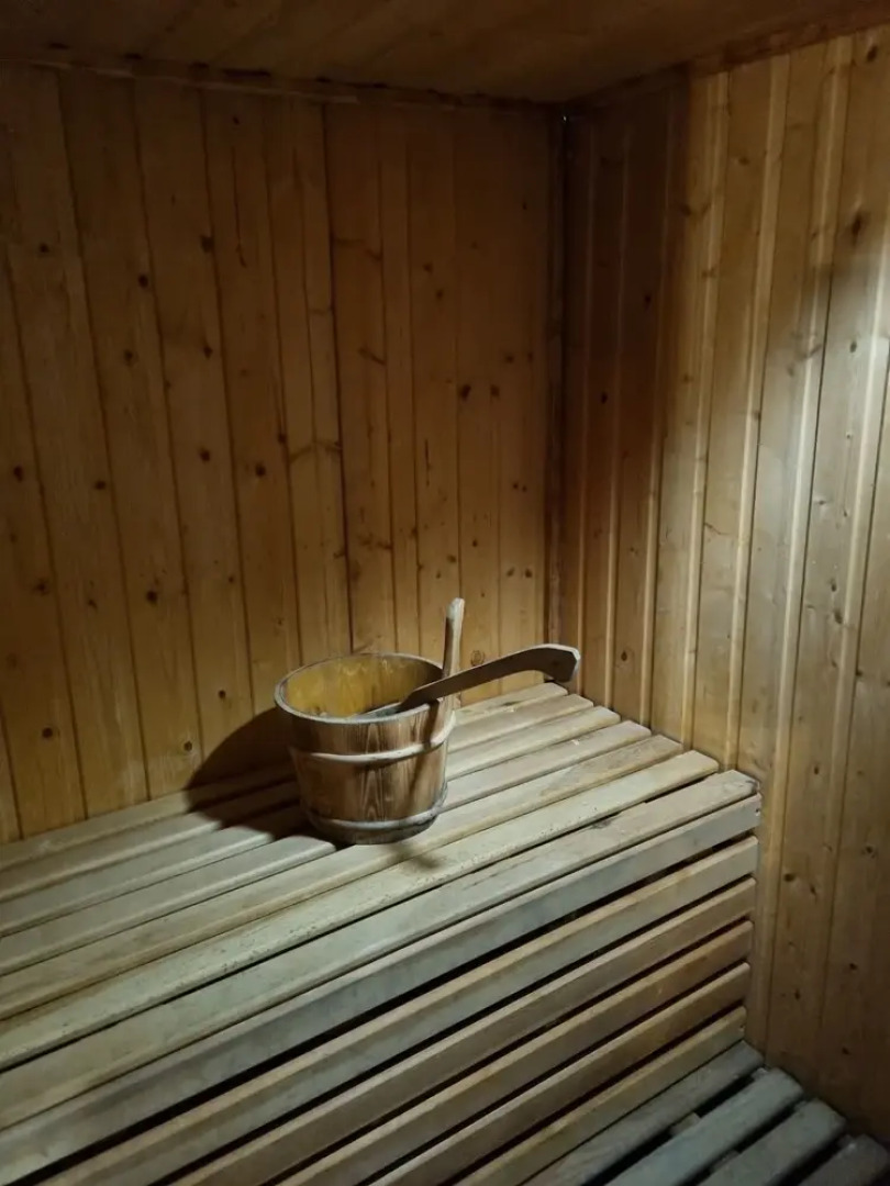 Brackendale Luxury Townhouse, hot Tub,sauna, Games