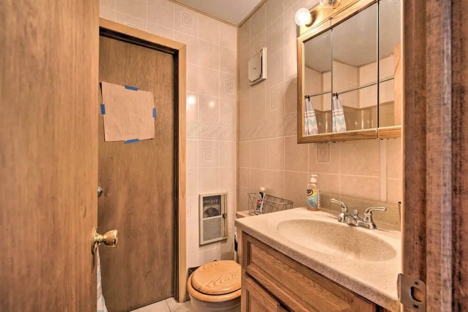 Cozy Lake Ariel Home w/ Community Amenities!