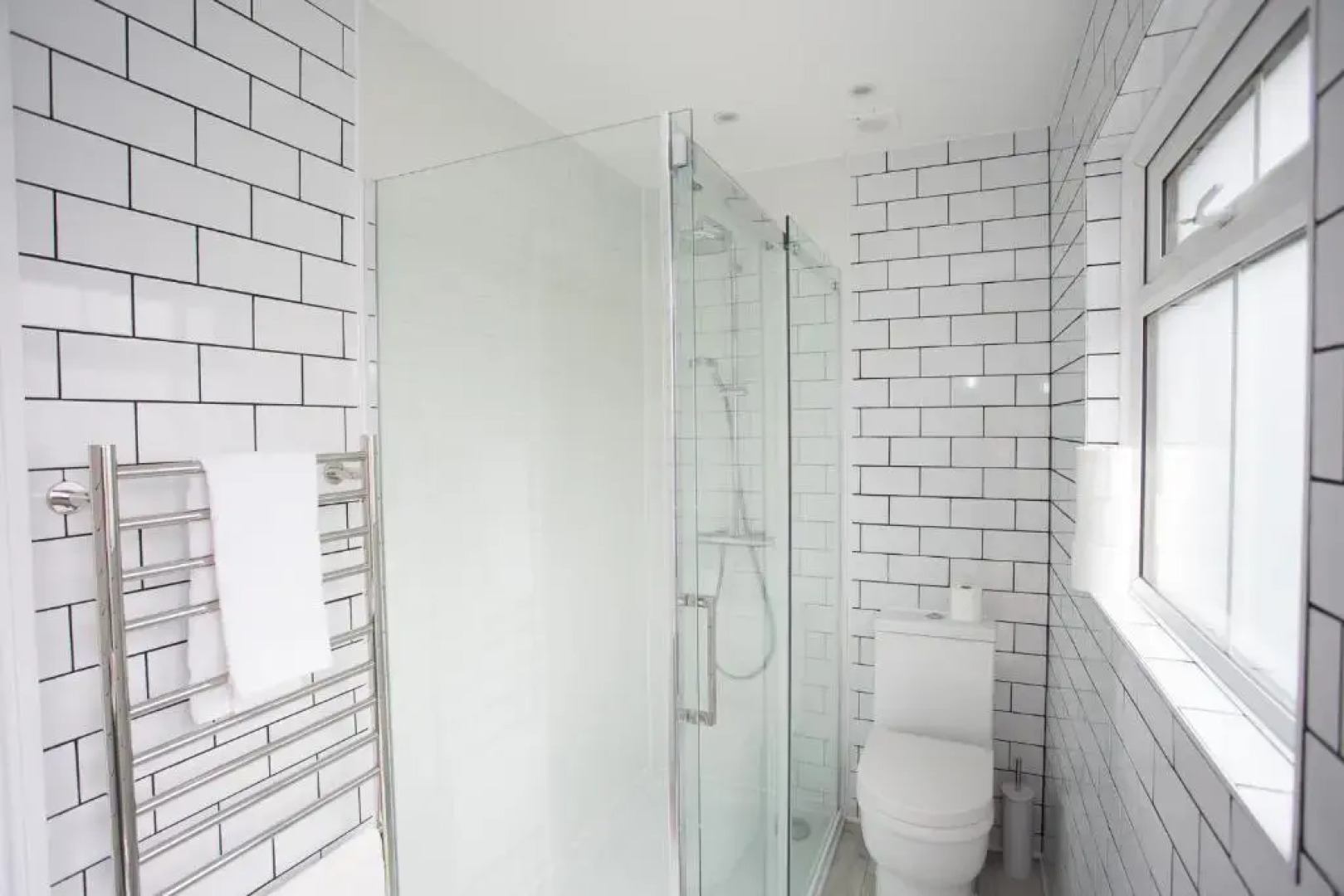 Elegant York House - on a beach road, sleeps 12, with sea views