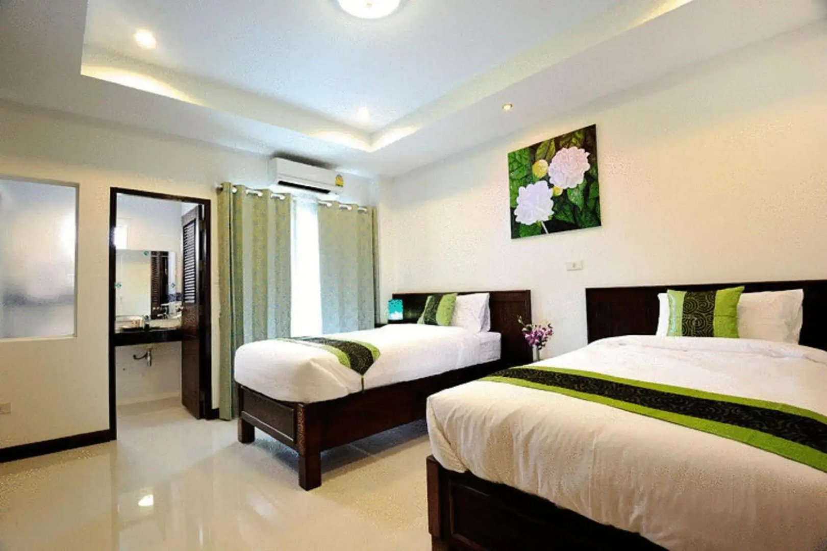 Ruen Buathong Boutique Hotel