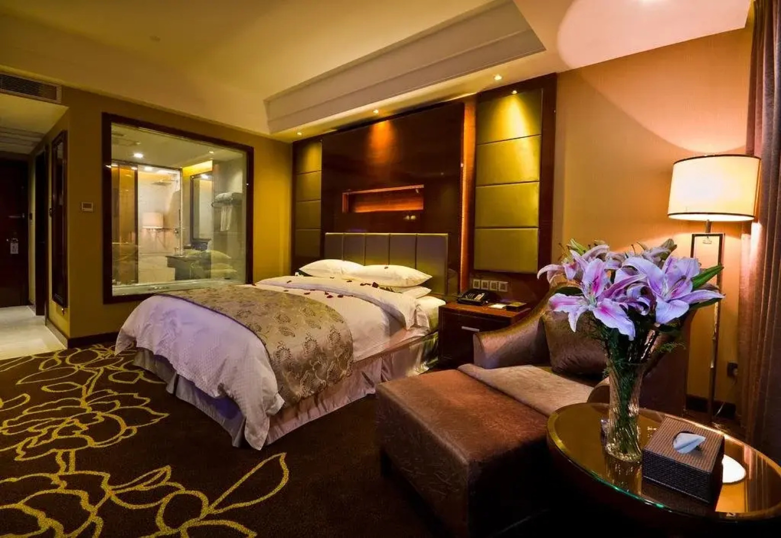 Yichang Jinshi Hotel