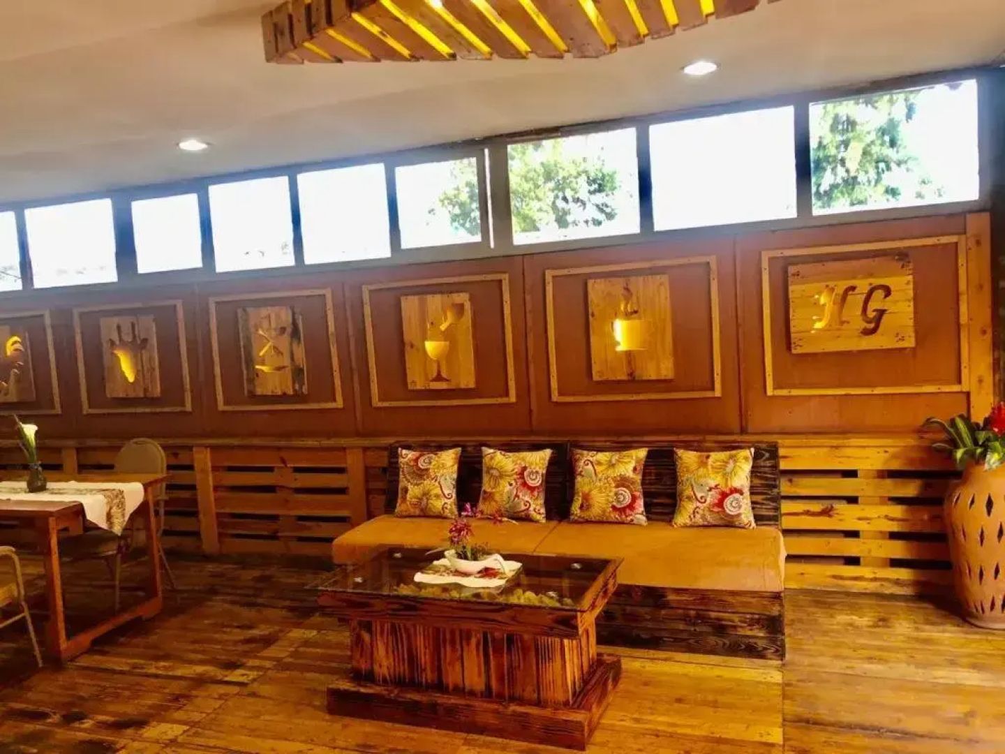 Ninzi Hill Hotel