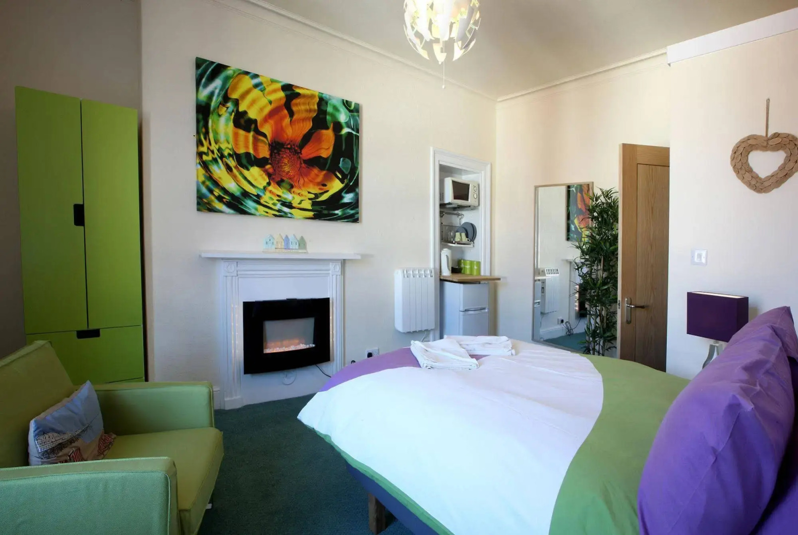 Discovery Accommodation