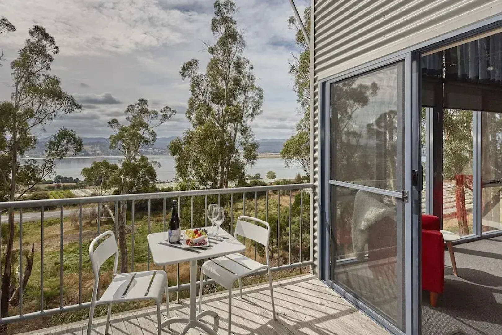 Rosevears Vineyard Retreat