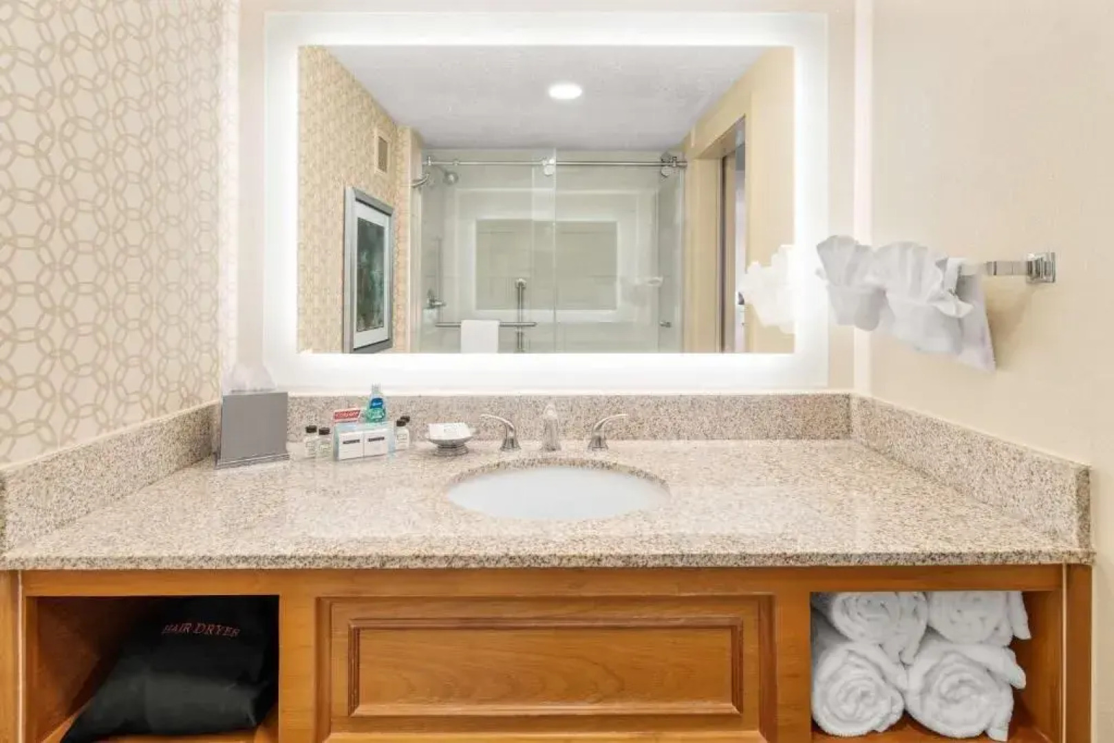 Doubletree by Hilton Fort Myers at Bell Tower Shops