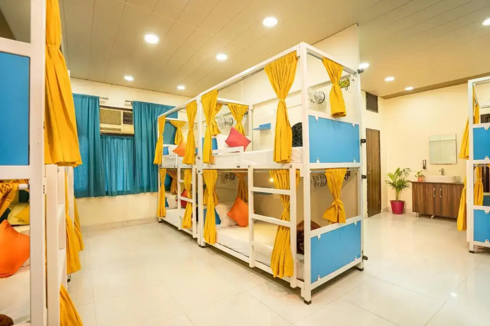 goSTOPS Amritsar Chatiwind Gate