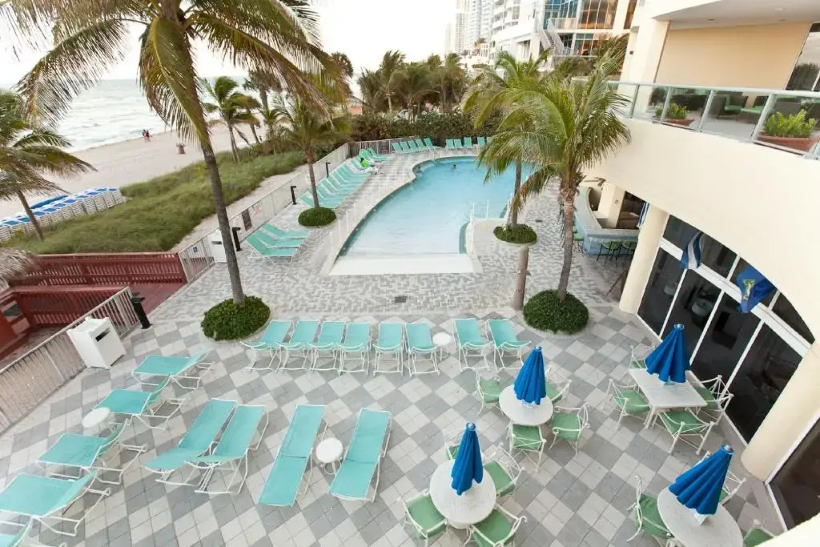 Oceanview Apartments in Sunny Isles