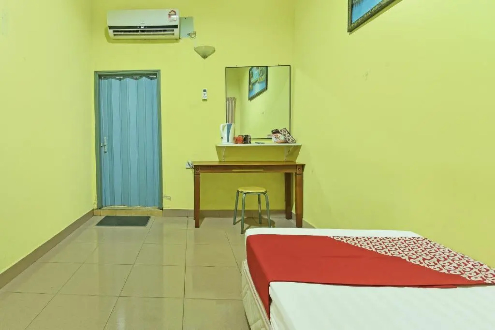 OYO 90736 Lh Resak Motel