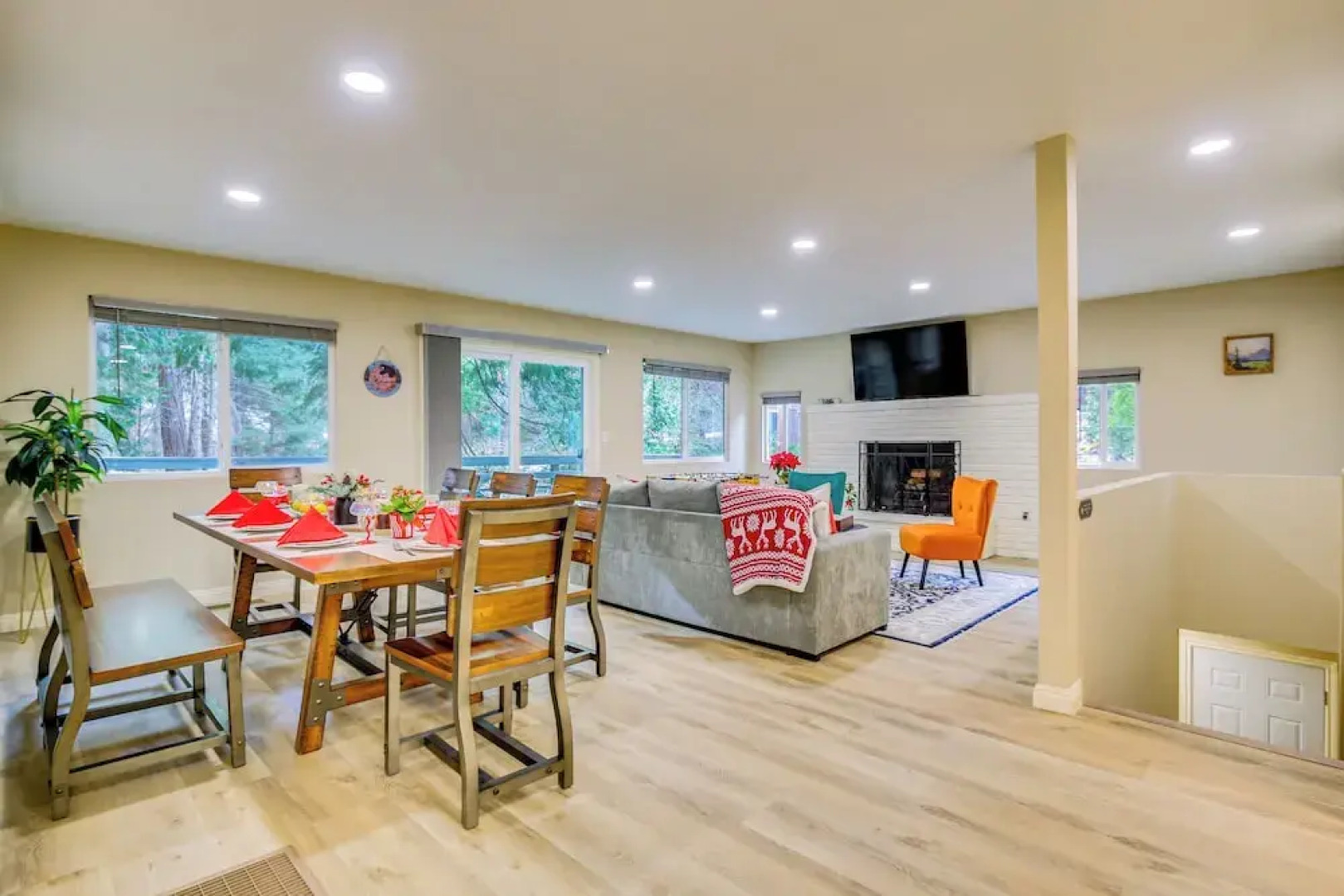 4 Mi to Lake Arrowhead: Cabin w/ Grill & Deck!