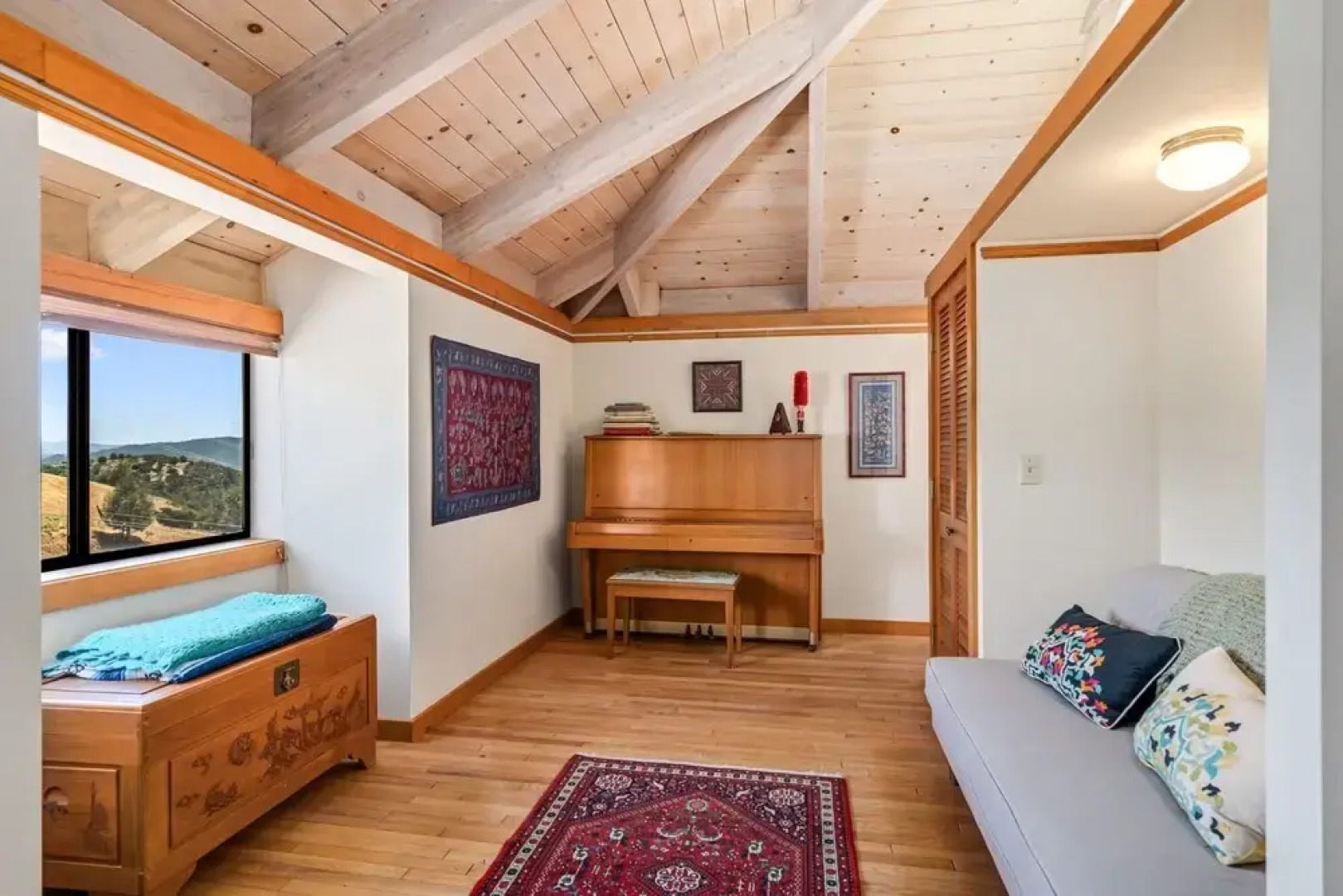 Priest Ranch - Peaceful Home With Pool 3 Bedroom Home