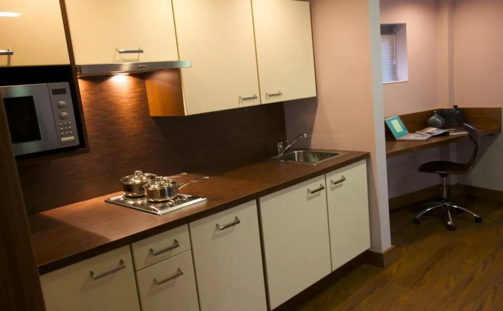 Roomzzz Leeds City