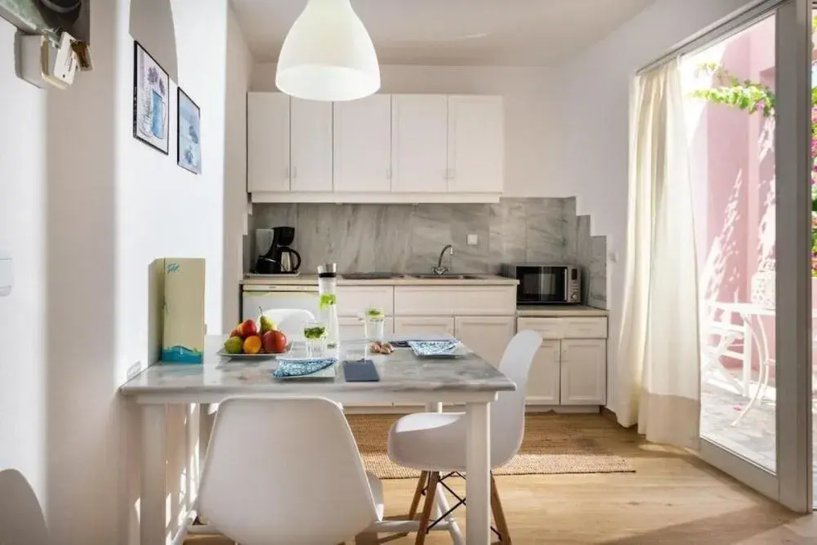 Talgo Apartments