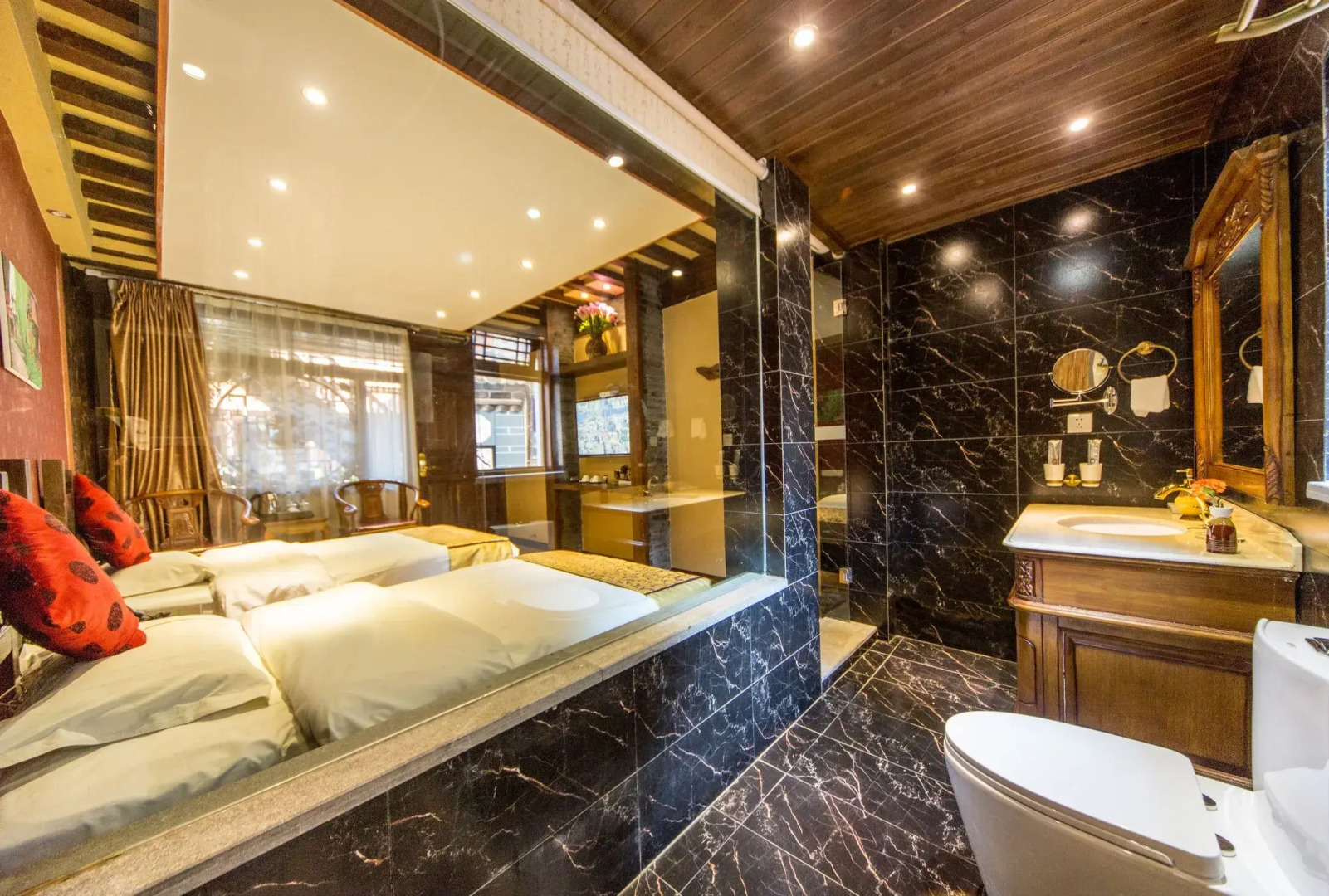 Lijiang He Mu Ju Family Inn