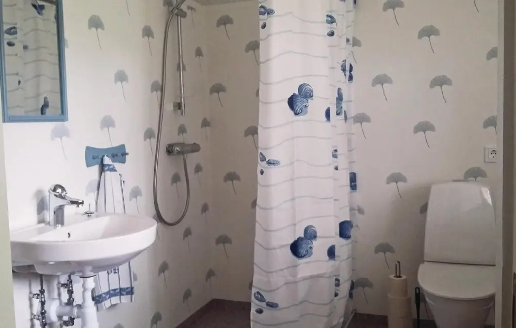 Awesome Home in Brålanda With 1 Bedrooms