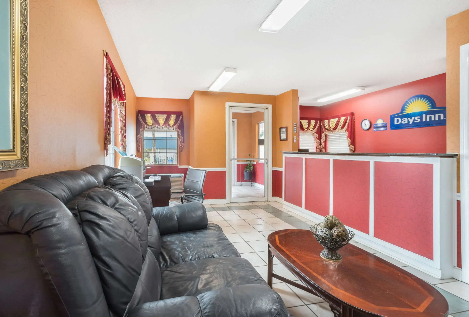 Days Inn by Wyndham Barnwell